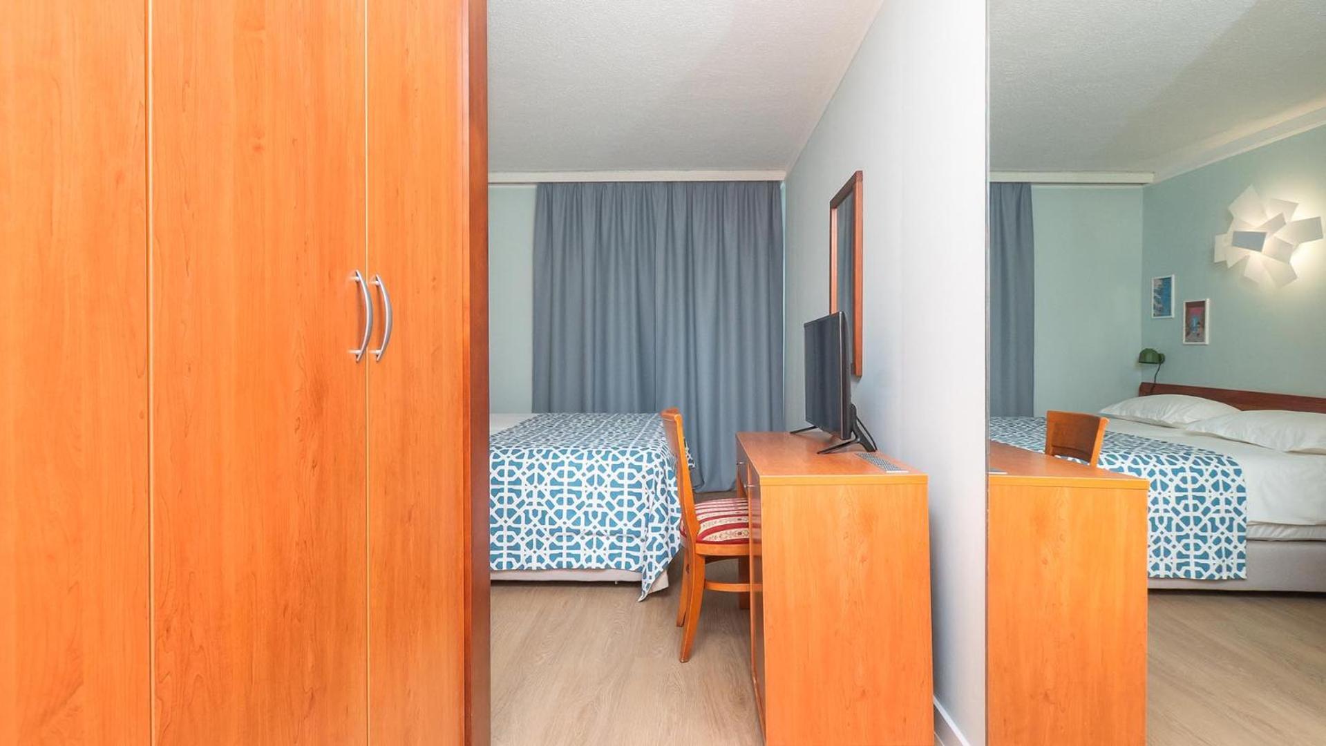 Amadria Park Beach Hotel Niko Sibenik Exterior photo